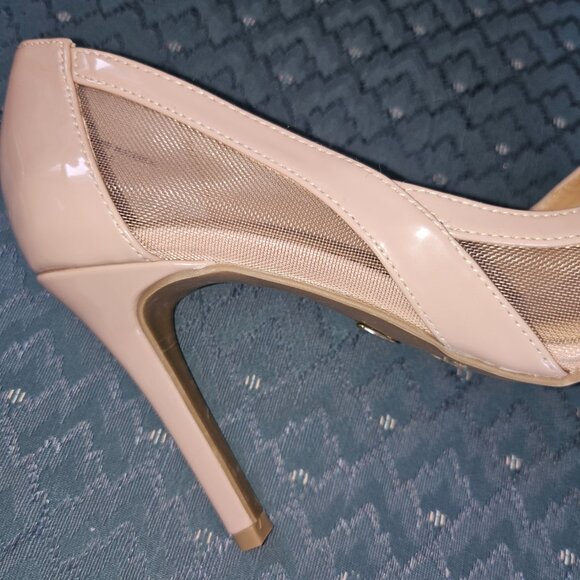 Thalia Sodi Patent Leather Nude 3.5 Inch Heels with Mesh Side Accents Size 6M - Picture 7 of 14